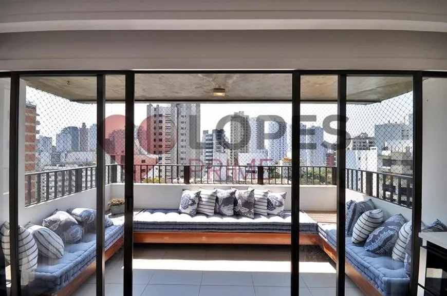 Foto 1 de Apartamento com 4 Quartos à venda, 271m² em Real Parque, São Paulo