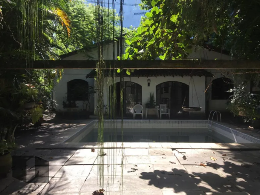 Foto 1 de Casa com 4 Quartos à venda, 395m² em Barra da Tijuca, Rio de Janeiro