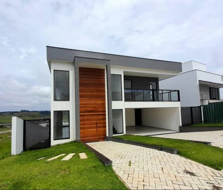 Foto 1 de Casa de Condomínio com 4 Quartos à venda, 307m² em São Pedro, Juiz de Fora