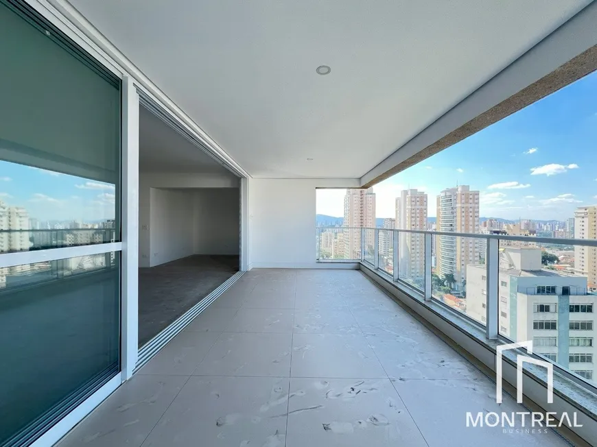 Foto 1 de Apartamento com 3 Quartos à venda, 221m² em Vila Romana, São Paulo