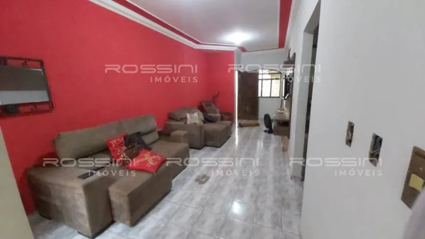 Foto 1 de Casa com 3 Quartos à venda, 200m² em Jardim Jandaia, Ribeirão Preto