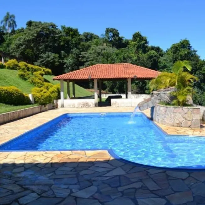 Foto 1 de Fazenda/Sítio com 5 Quartos à venda, 12100m² em Area Rural de Itajuba, Itajubá