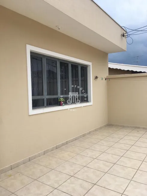 Foto 1 de Casa com 3 Quartos à venda, 182m² em Jardim Tannus, Jundiaí