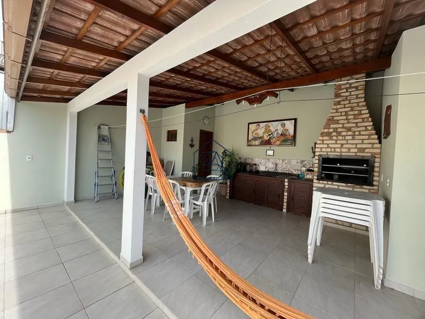 Foto 1 de Casa com 6 Quartos à venda, 200m² em Ipiranga, São José
