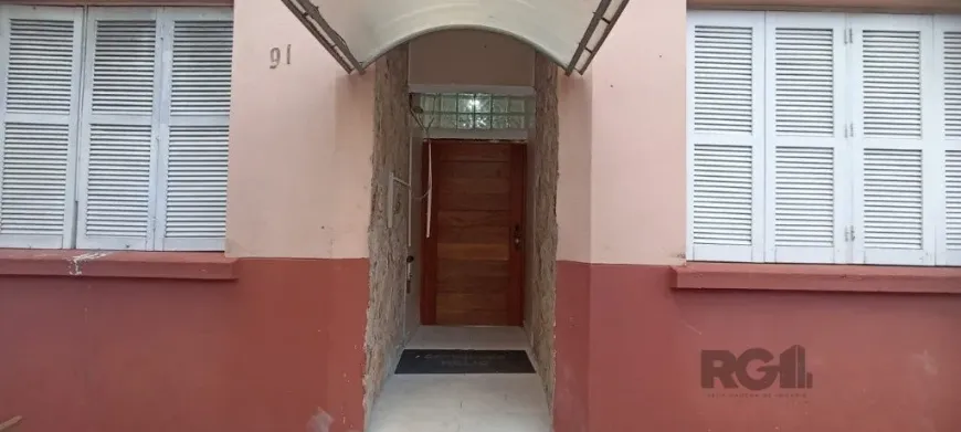 Foto 1 de Apartamento com 2 Quartos à venda, 68m² em Menino Deus, Porto Alegre