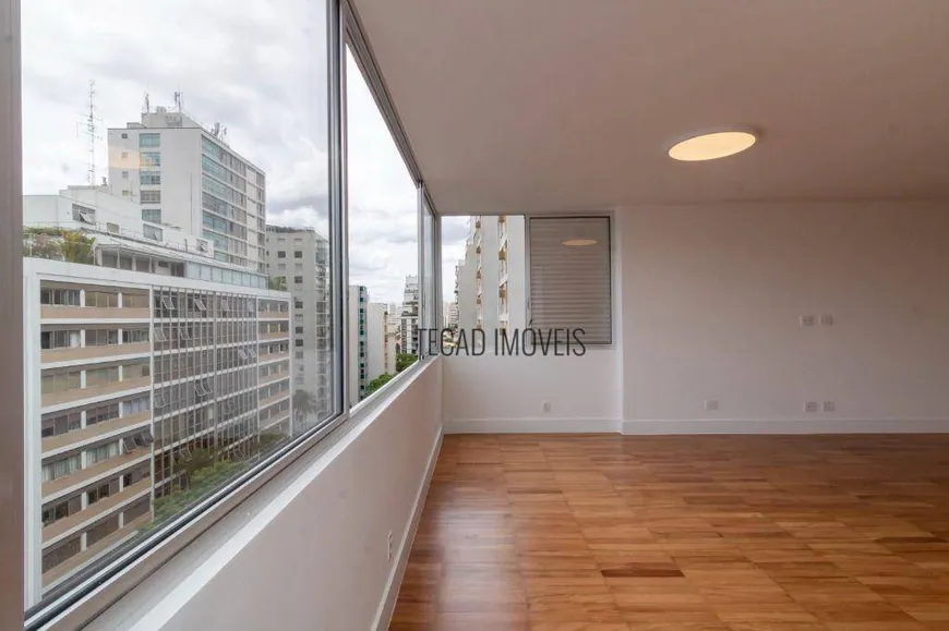 Foto 1 de Apartamento com 3 Quartos à venda, 270m² em Higienópolis, São Paulo