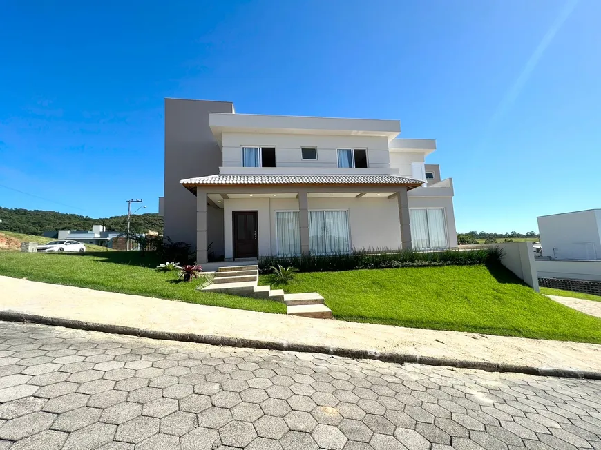 Foto 1 de Casa de Condomínio com 3 Quartos à venda, 300m² em São Simão, Criciúma