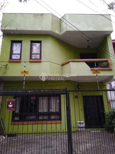 Foto 1 de Casa com 4 Quartos à venda, 225m² em Floresta, Porto Alegre