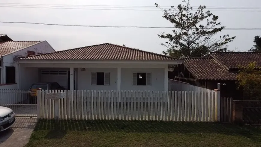 Foto 1 de Casa com 3 Quartos à venda, 220m² em Praia Das Palmeiras, Caraguatatuba