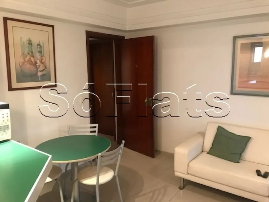 Foto 1 de Apartamento com 1 Quarto para alugar, 40m² em Itaim Bibi, São Paulo