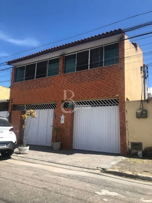 Foto 1 de Casa de Condomínio com 5 Quartos à venda, 150m² em Parque Califórnia, Campos dos Goytacazes