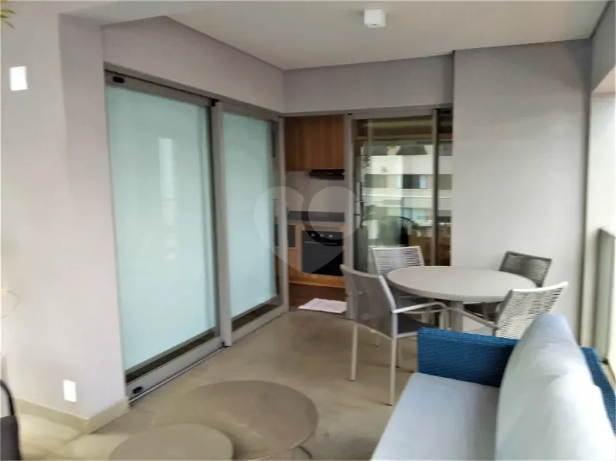 Foto 1 de Apartamento com 2 Quartos à venda, 71m² em Vila Madalena, São Paulo