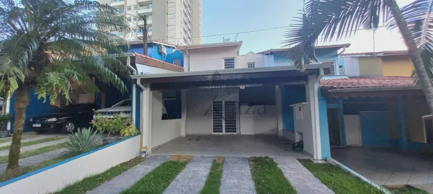 Foto 1 de Casa de Condomínio com 3 Quartos à venda, 92m² em Jardim Califórnia, Jacareí