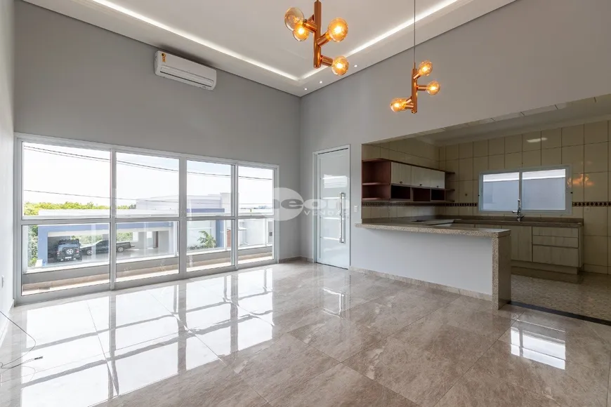 Foto 1 de Casa de Condomínio com 3 Quartos à venda, 236m² em , Cerquilho