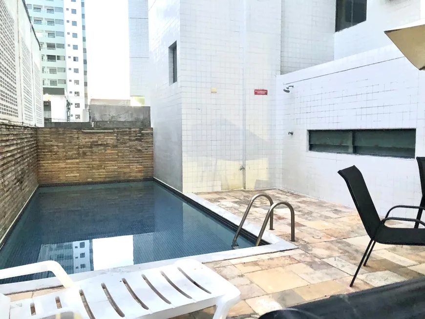 Foto 1 de Apartamento com 3 Quartos à venda, 68m² em Boa Viagem, Recife