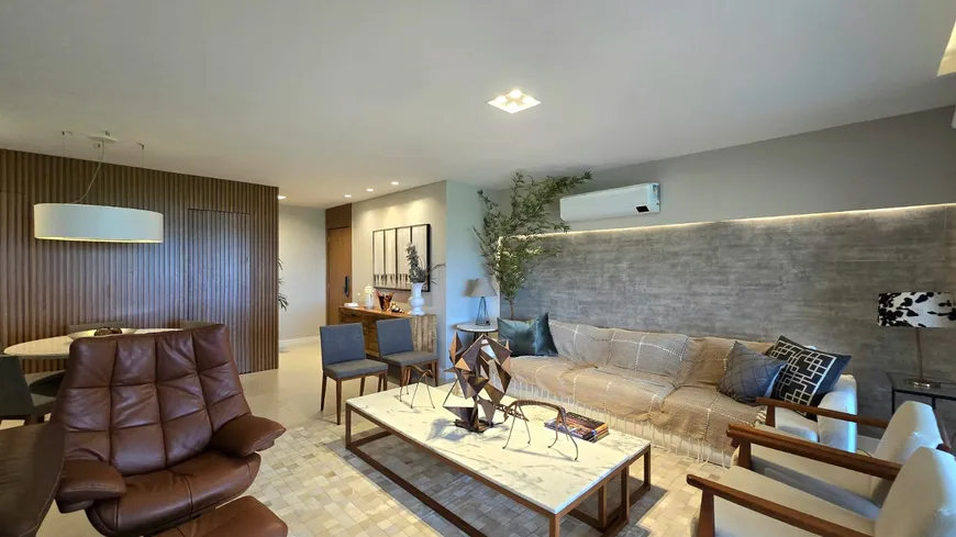 Foto 1 de Apartamento com 4 Quartos à venda, 170m² em Peninsula, Rio de Janeiro