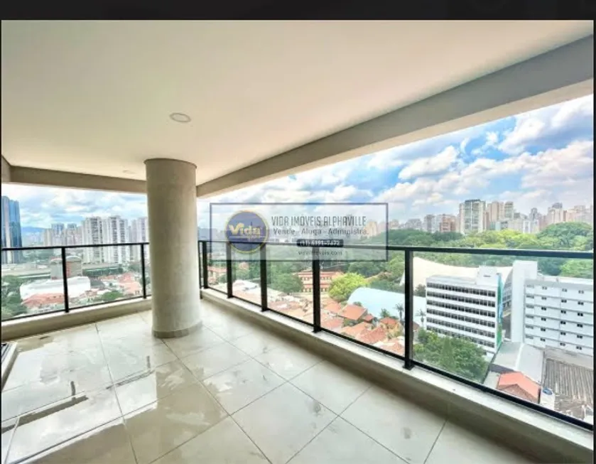 Foto 1 de Apartamento com 3 Quartos à venda, 135m² em Água Branca, São Paulo