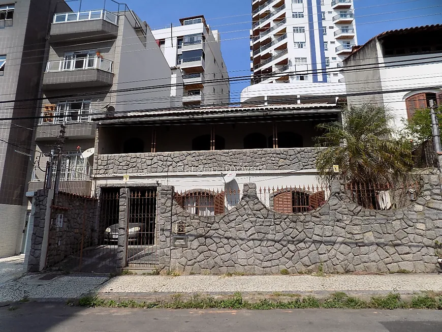 Foto 1 de Casa com 5 Quartos à venda, 192m² em Cascatinha, Juiz de Fora