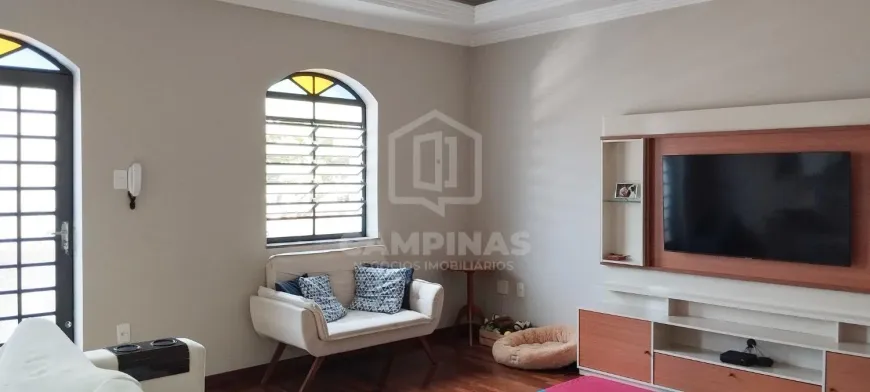 Foto 1 de Sobrado com 4 Quartos à venda, 230m² em Jardim Guarani, Campinas