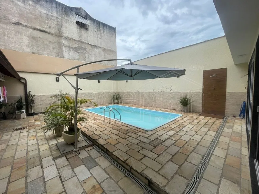 Foto 1 de Casa com 4 Quartos à venda, 136m² em Parque das Ilhas, Volta Redonda