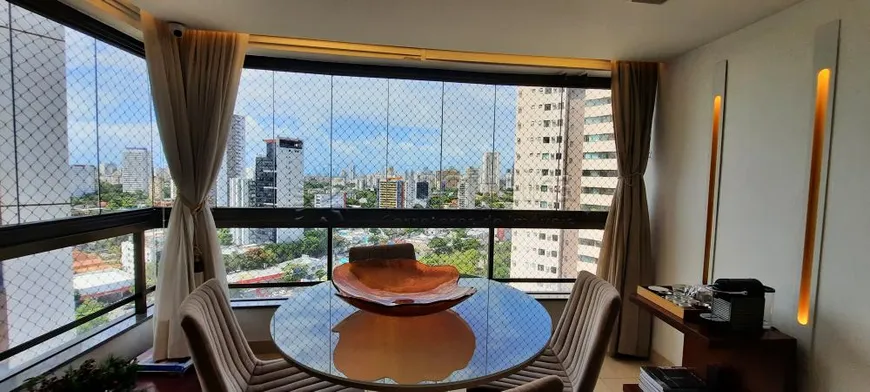 Foto 1 de Apartamento com 3 Quartos à venda, 137m² em Espinheiro, Recife