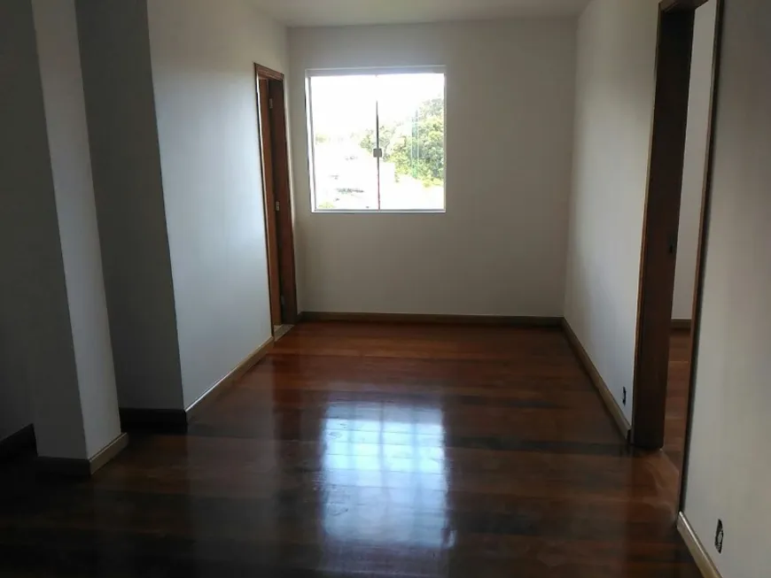 Foto 1 de Apartamento com 2 Quartos à venda, 120m² em Valparaiso, Petrópolis