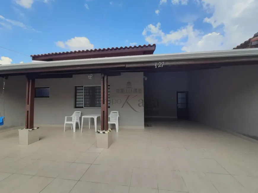 Foto 1 de Casa com 3 Quartos à venda, 225m² em Jardim das Indústrias, São José dos Campos