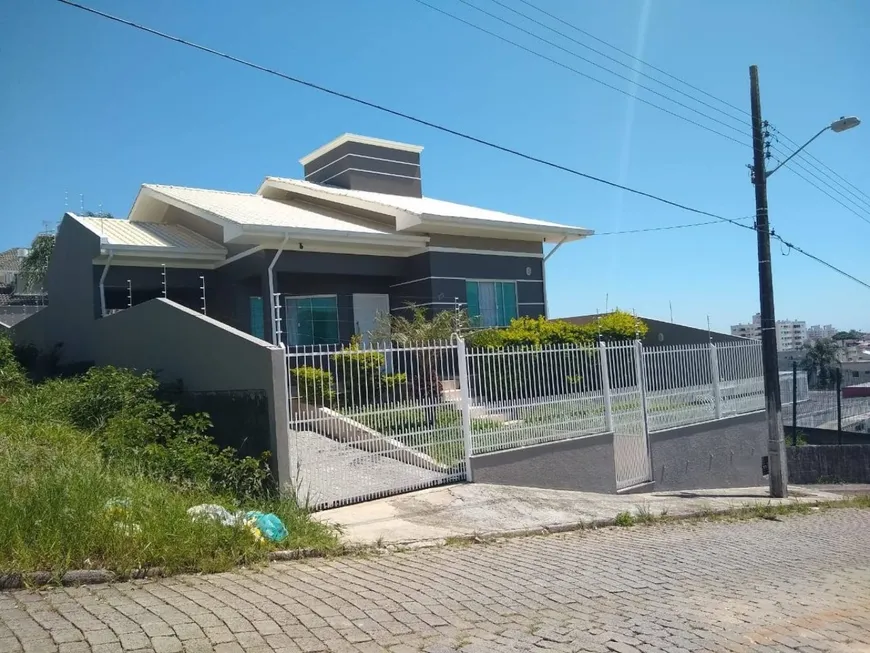 Foto 1 de Casa com 3 Quartos à venda, 107m² em Areias, São José