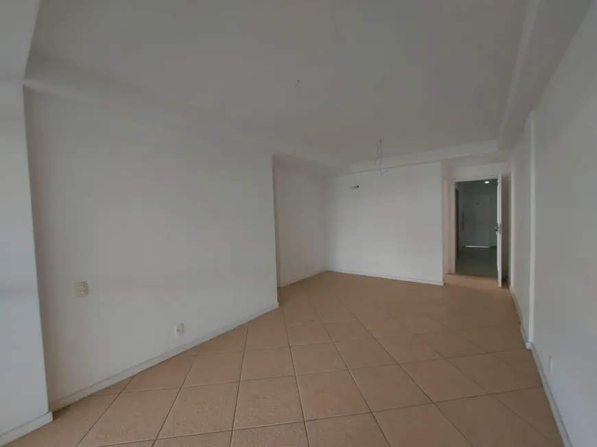 Foto 1 de Apartamento com 3 Quartos à venda, 93m² em Recreio Dos Bandeirantes, Rio de Janeiro