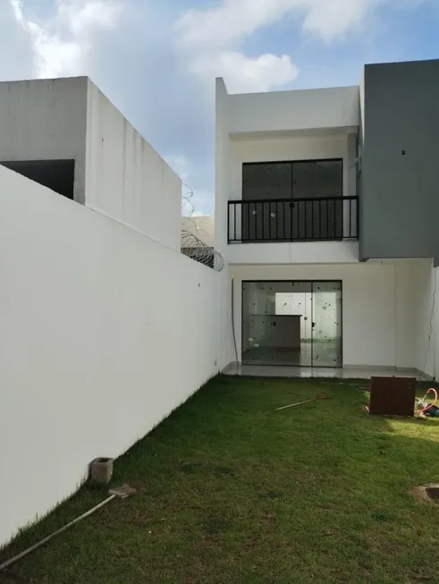 Foto 1 de Casa com 2 Quartos à venda, 84m² em Guaratiba, Rio de Janeiro