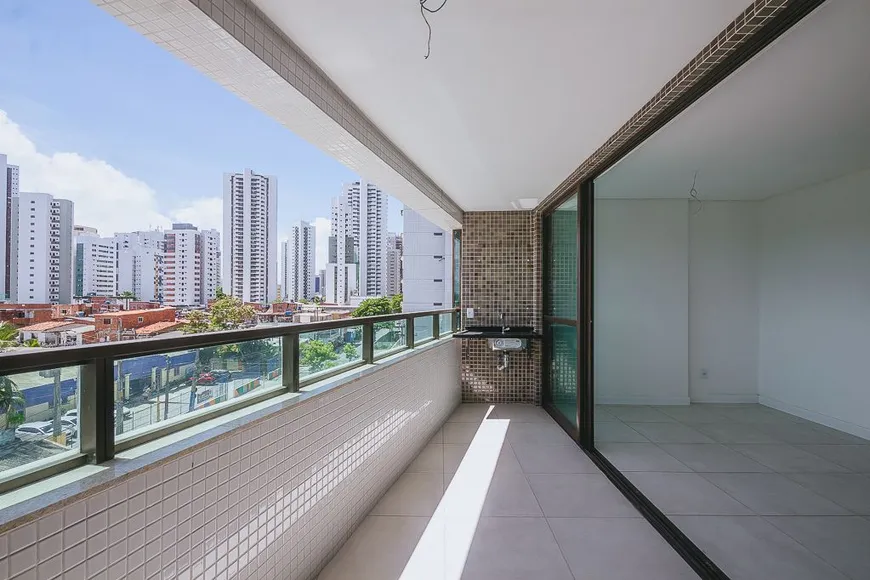 Foto 1 de Apartamento com 4 Quartos para alugar, 147m² em Boa Viagem, Recife