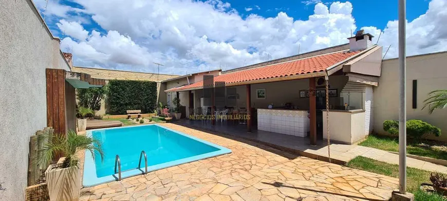 Foto 1 de Casa com 3 Quartos à venda, 438m² em Vila Anchieta, São José do Rio Preto