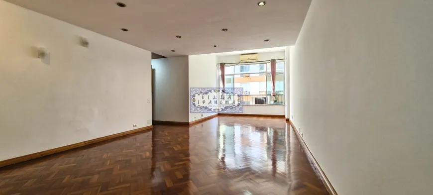 Foto 1 de Apartamento com 3 Quartos à venda, 140m² em Copacabana, Rio de Janeiro