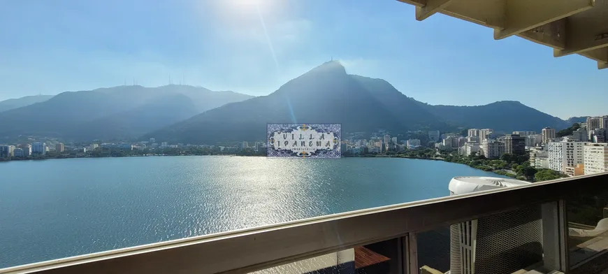 Foto 1 de Apartamento com 4 Quartos para venda ou aluguel, 150m² em Lagoa, Rio de Janeiro