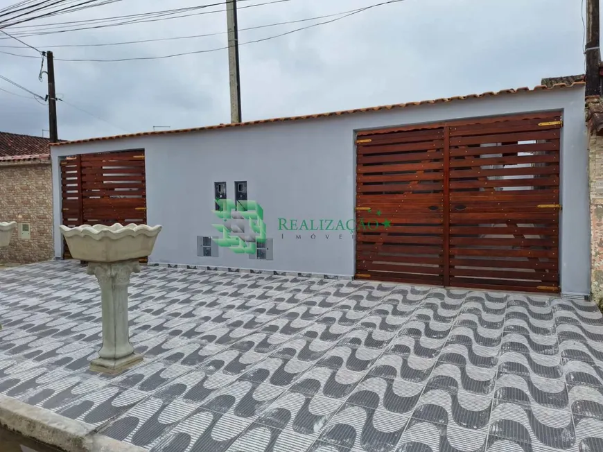 Foto 1 de Casa com 2 Quartos à venda, 80m² em Centro, Mongaguá