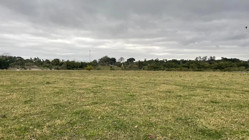 Foto 1 de Fazenda/Sítio com 3 Quartos à venda, 300m² em Centro , Tremembé