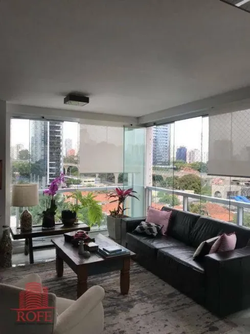 Foto 1 de Apartamento com 3 Quartos à venda, 225m² em Brooklin, São Paulo