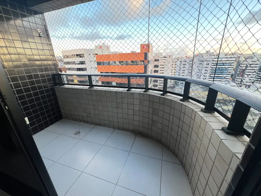 Foto 1 de Apartamento com 3 Quartos à venda, 89m² em Ponta Verde, Maceió