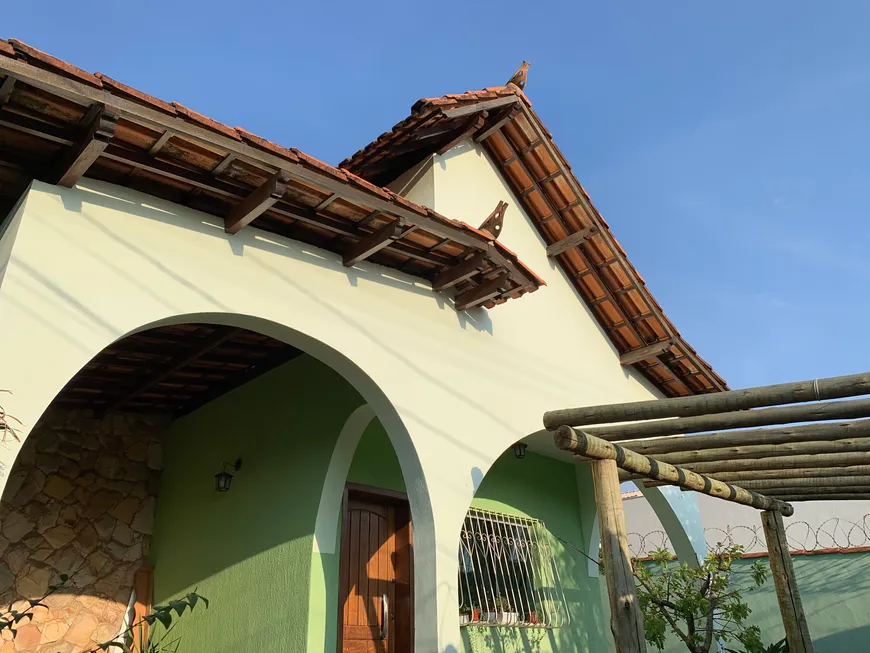 Foto 1 de Casa com 3 Quartos à venda, 225m² em Rio Branco, Belo Horizonte