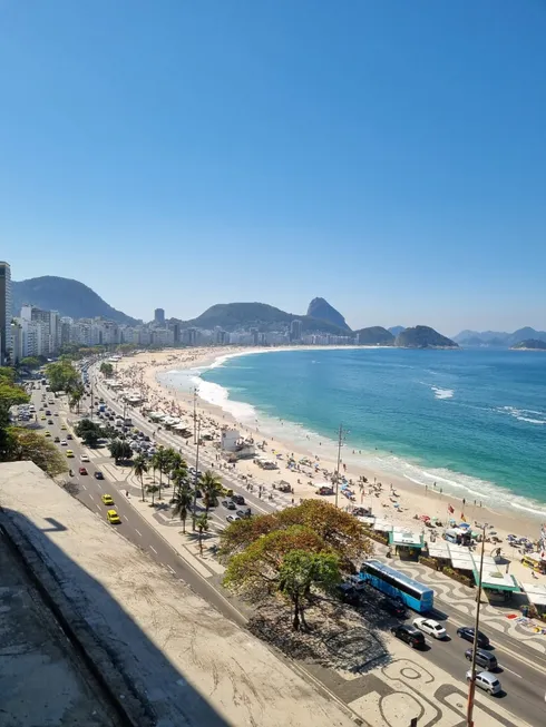 Foto 1 de Apartamento com 3 Quartos à venda, 188m² em Copacabana, Rio de Janeiro