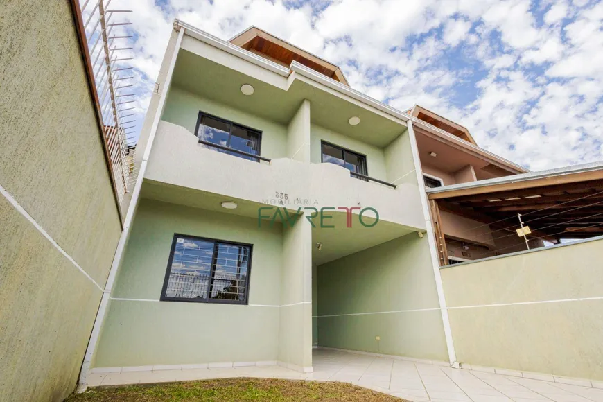 Foto 1 de Sobrado com 3 Quartos à venda, 153m² em Capão Raso, Curitiba