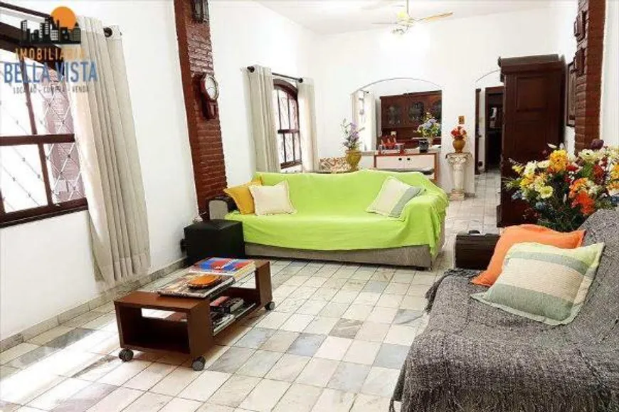 Foto 1 de Casa com 3 Quartos à venda, 254m² em Vila Valença, São Vicente