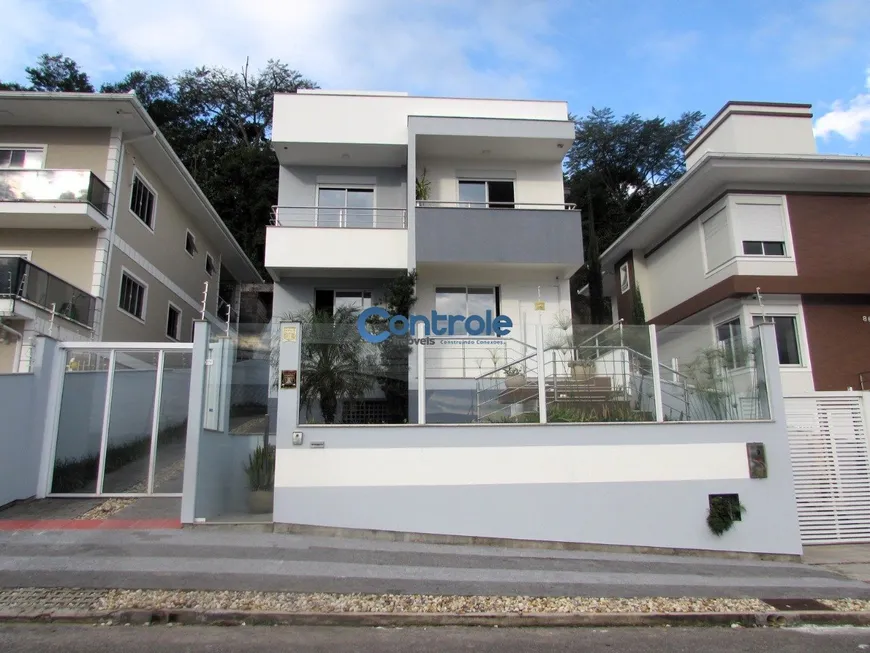 Foto 1 de Apartamento com 4 Quartos à venda, 326m² em Forquilhinhas, São José