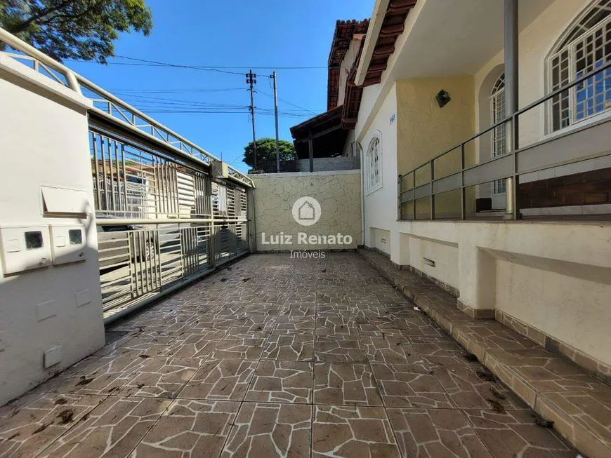 Foto 1 de Casa com 3 Quartos à venda, 300m² em Santa Cruz Industrial, Contagem