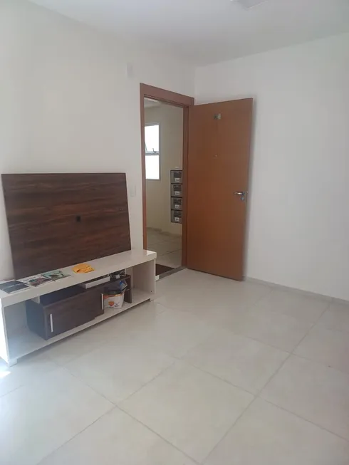 Foto 1 de Apartamento com 2 Quartos à venda, 44m² em Coacu, Eusébio