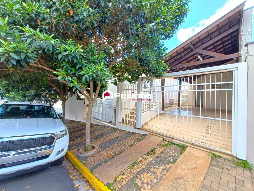 Foto 1 de Casa com 3 Quartos para alugar, 159m² em Vila São João, Limeira