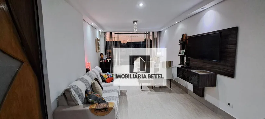 Foto 1 de Casa com 2 Quartos à venda, 100m² em Jardim Cristiane, Santo André