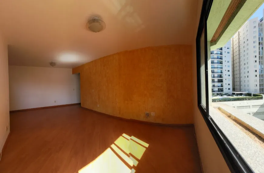 Foto 1 de Apartamento com 3 Quartos para alugar, 105m² em Santa Teresinha, São Paulo