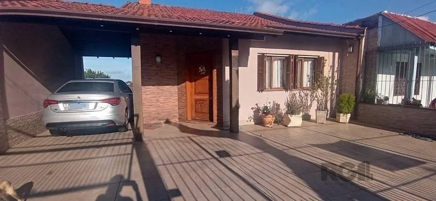 Foto 1 de Casa com 3 Quartos à venda, 199m² em Rubem Berta, Porto Alegre