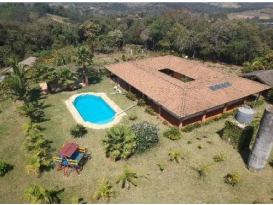 Foto 1 de Fazenda/Sítio com 3 Quartos à venda, 354m² em Rio Acima, Jundiaí